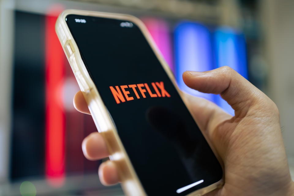 由于投资者将价格上涨视为下一个可能的股价催化剂,Netflix 的股价正处于历史高位。 (由盖蒂图片社提供)